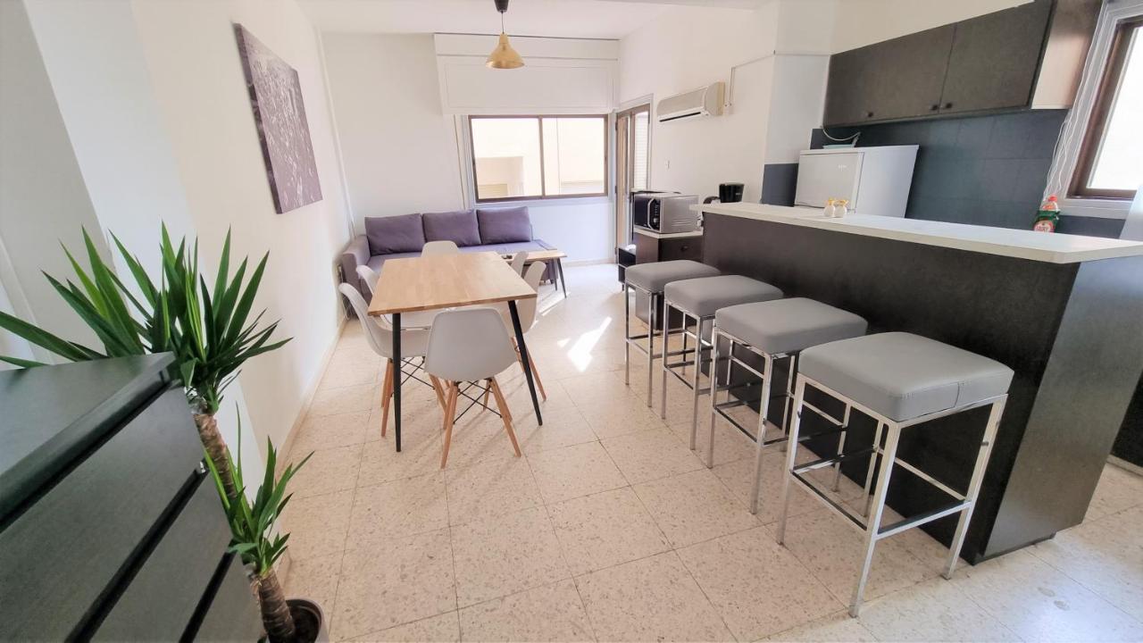 Cozy Beach Apt / 100 Mbit+ Netflix / Near Airport Lárnaca Exterior foto